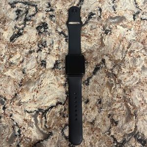 Series 3 Apple Watch (used for 3 years, gently used condition) charger included!